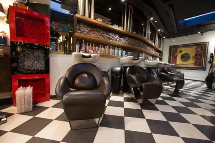 Nyumba Salon